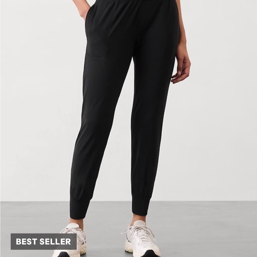 Athleta - Salutation Women's Black Jogger Pants